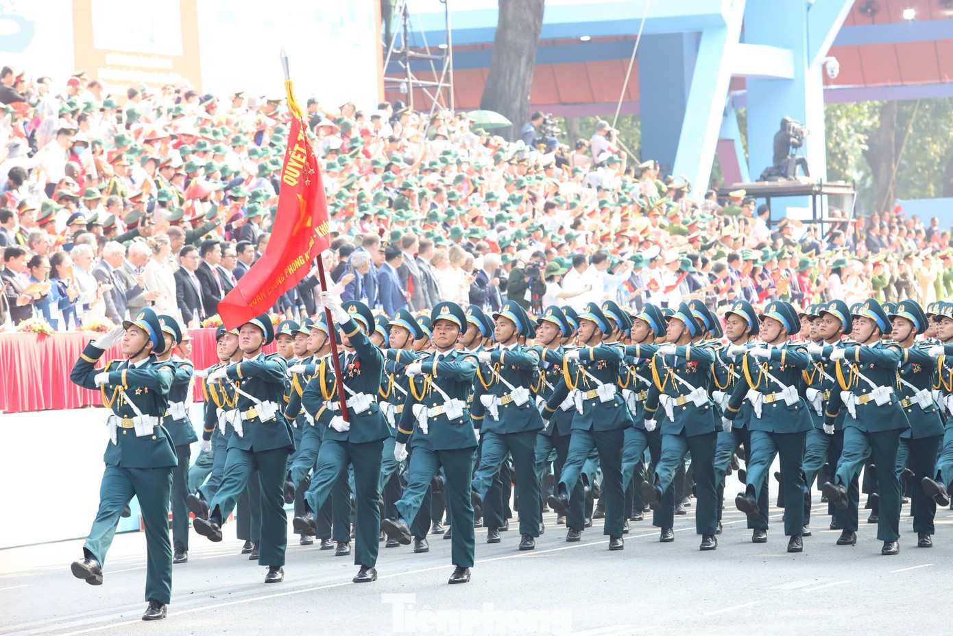 Khối sĩ quan Phòng không - Không quân.