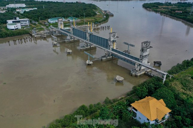 TPHCM ban hành quy trình thanh toán quỹ đất cho các dự án hợp đồng BT sẽ gỡ vướng cho dự án chống ngập 10.000 tỷ. Ảnh: Duy Anh. TPHCM ban hành quy trình thanh toán quỹ đất cho các dự án hợp đồng BT sẽ gỡ vướng cho dự án chống ngập 10.000 tỷ. Ảnh: Duy Anh.