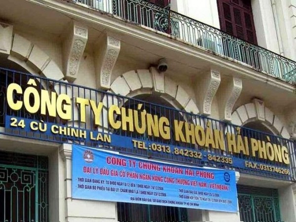 Cả 3 cổ đông đã bán ra gần 17,9 triệu cổ phiếu HAC, tương ứng lên đến 61,24% vốn điều lệ Haseco.
