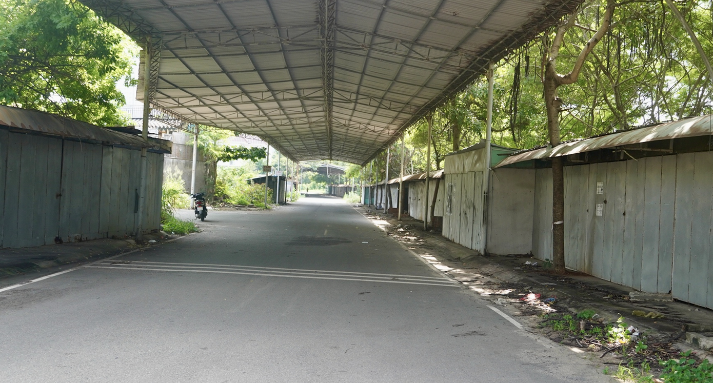 Bên trong khu đất sắp đấu giá. Ảnh: NLĐ. Bên trong khu đất sắp đấu giá. Ảnh: NLĐ.