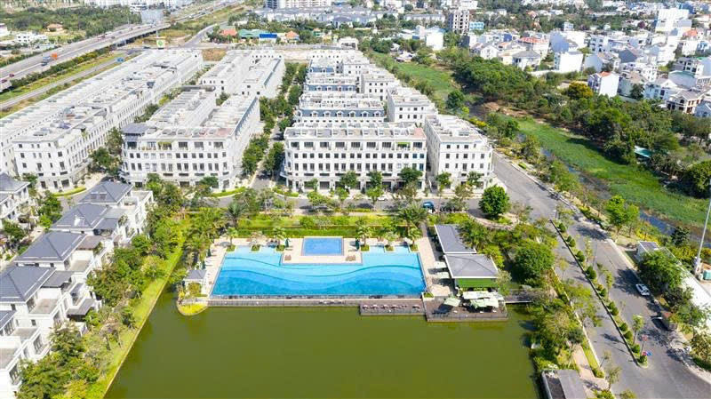 Trong 6 tháng đầu năm 2025, các chủ đầu tư đang “vào mùa” triển khai dự án. Trong 6 tháng đầu năm 2025, các chủ đầu tư đang “vào mùa” triển khai dự án.