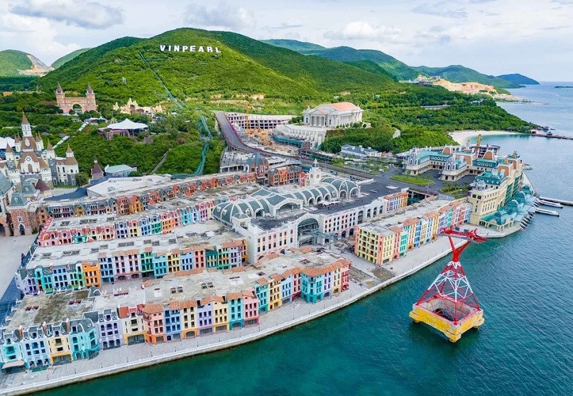 Cổ phiếu VPL của Vinpearl tăng kịch trần, hết biên độ 20% trong phiên giao dịch đầu tiên.