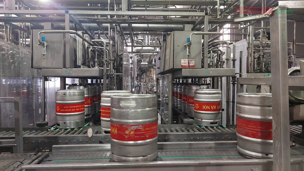 Thành viên Hội đồng quản trị kiêm Giám đốc Công ty CP Bia Hà Nội - Nam Định xin nghỉ hưu kể từ ngày 1/7.