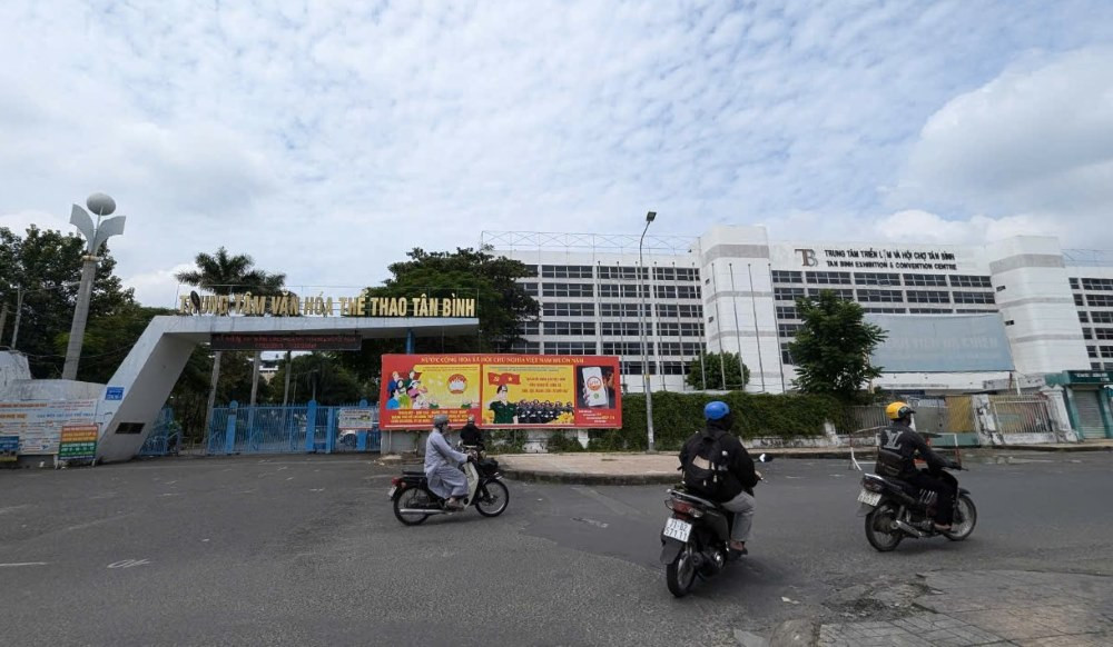 Trung tâm triển lãm và Thể dục thể thao quận Tân Bình rộng khoảng 5,1 ha sẽ trở thành TOD. Ảnh: LDO. Trung tâm triển lãm và Thể dục thể thao quận Tân Bình rộng khoảng 5,1 ha sẽ trở thành TOD. Ảnh: LDO.