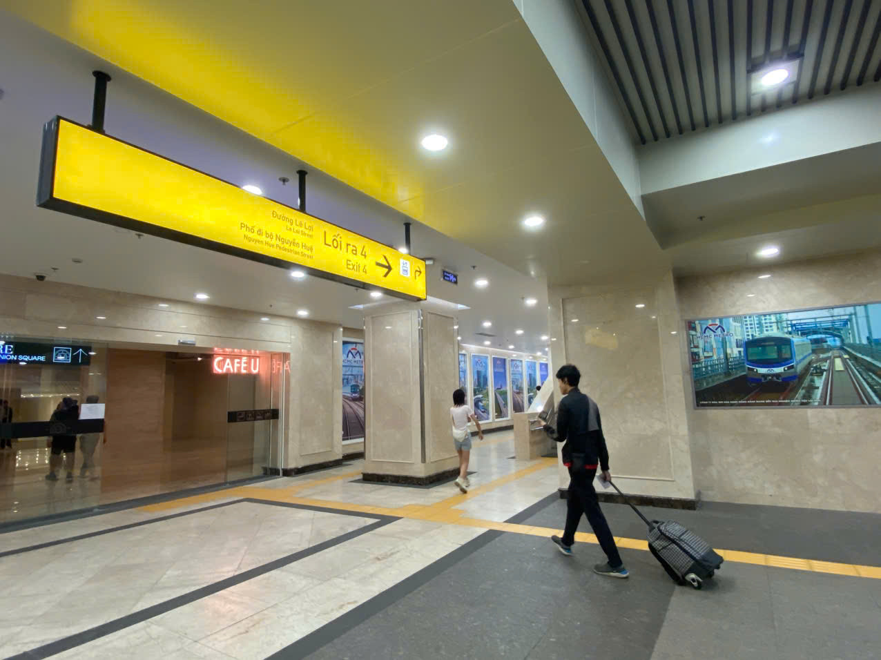 Nơi kết nối khu vực tầng hầm của Khu phức hợp trung tâm mua sắm - khách sạn Union Square với ga metro.