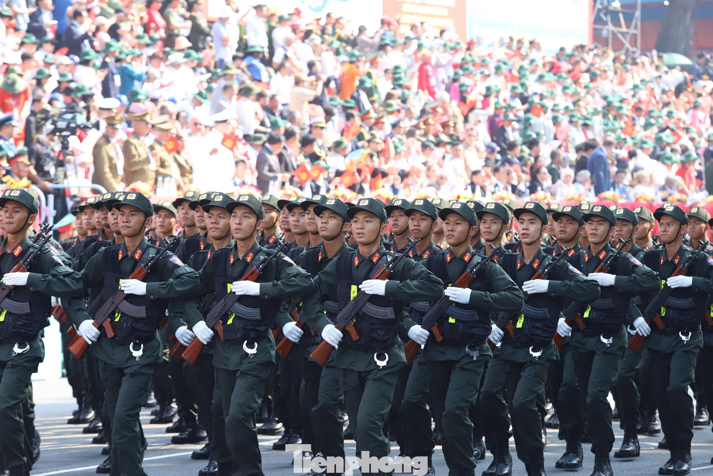 Khối Cảnh sát cơ động.