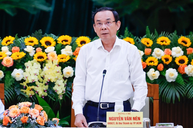 Bí thư Thành ủy TPHCM Nguyễn Văn Nên phát biểu tại hội nghị. Ảnh: VGP. Bí thư Thành ủy TPHCM Nguyễn Văn Nên phát biểu tại hội nghị. Ảnh: VGP.
