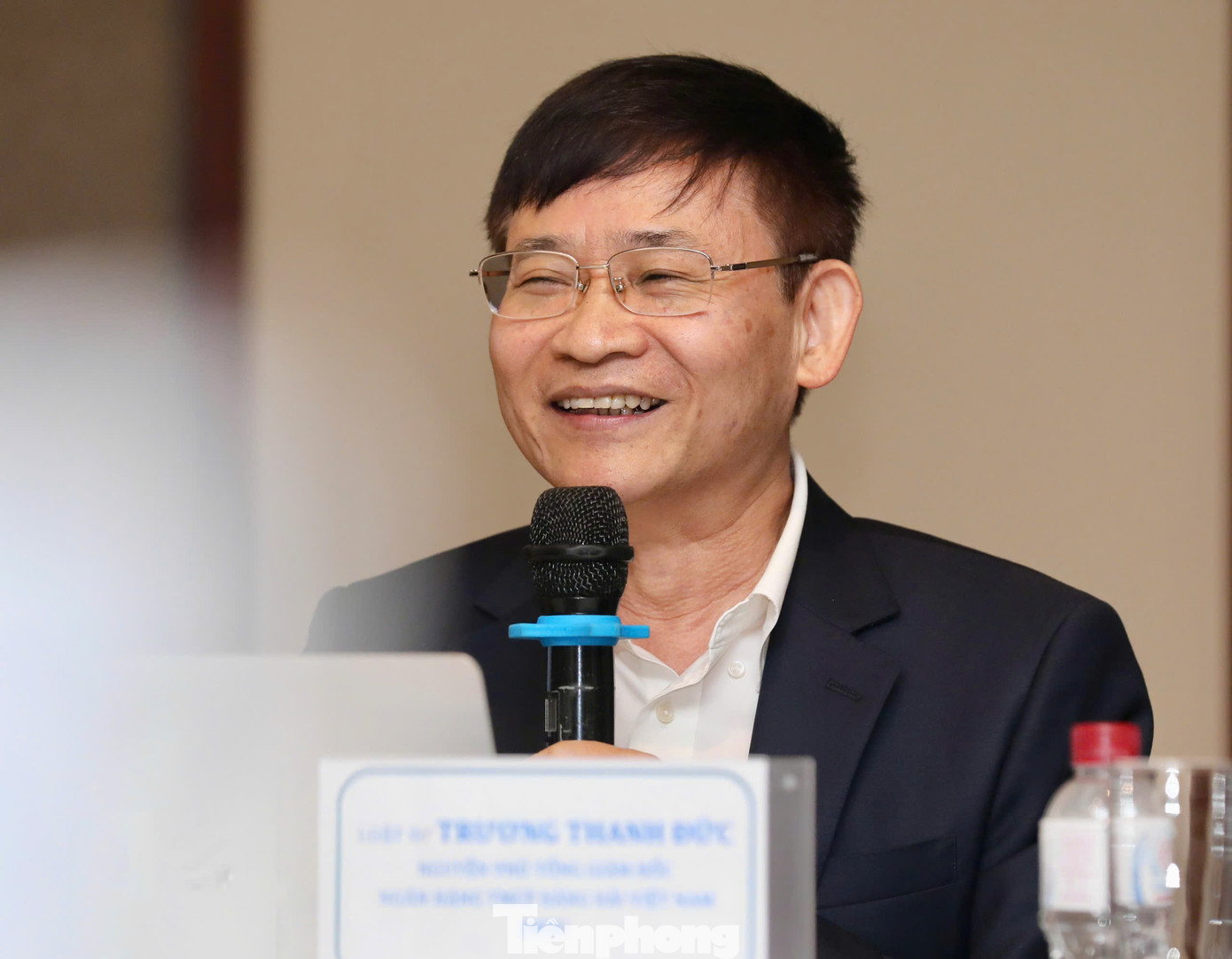 Theo ông Đức, khi muốn cơ cấu lại ngân hàng cổ phần, thì vẫn có thể giữ nguyên mô hình cổ phần.