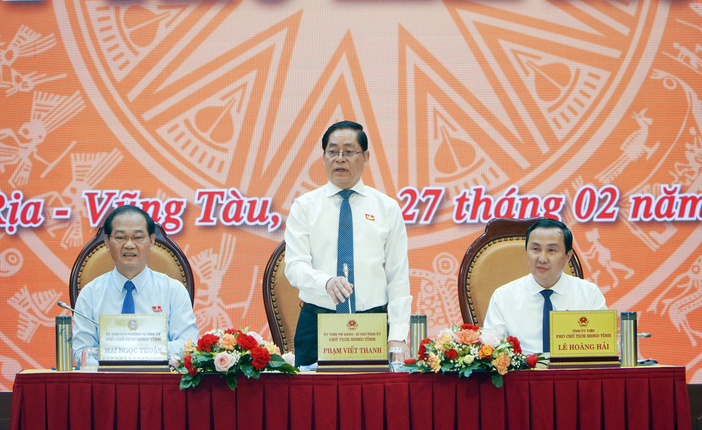 Ông Phạm Viết Thanh, Ủy viên Trung ương Đảng, Bí thư Tỉnh ủy, Chủ tịch HĐND tỉnh Bà Rịa - Vũng Tàu phát biểu tại Kỳ họp. Ảnh: báo Bà Rịa - Vũng Tàu.