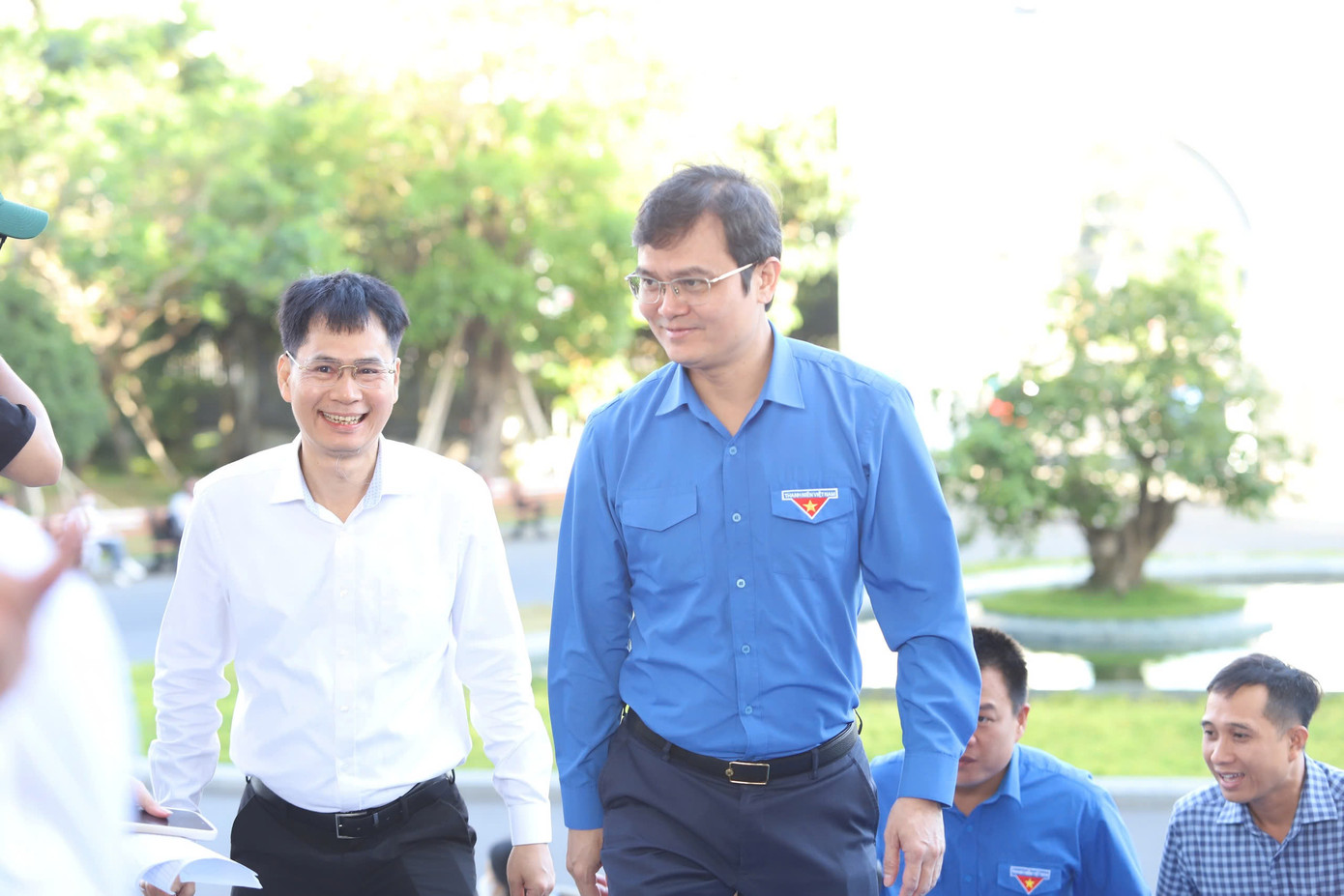 Anh Bùi Quang Huy - Ủy viên dự khuyết Trung ương Đảng, Bí thư thứ nhất Trung ương Đoàn đến dự chương trình Chủ Nhật Đỏ tại Trường Đại học Văn Hiến. Anh Bùi Quang Huy - Ủy viên dự khuyết Trung ương Đảng, Bí thư thứ nhất Trung ương Đoàn đến dự chương trình Chủ Nhật Đỏ tại Trường Đại học Văn Hiến.