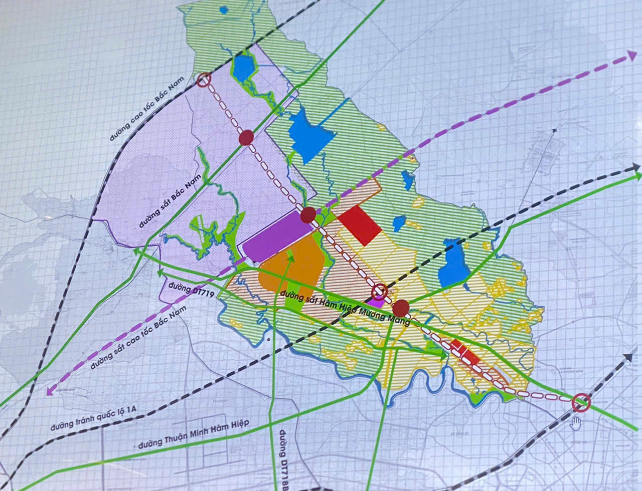 Sơ đồ đoạn tuyến đường sắt tốc độ cao Bắc - Nam qua tỉnh Bình Thuận.