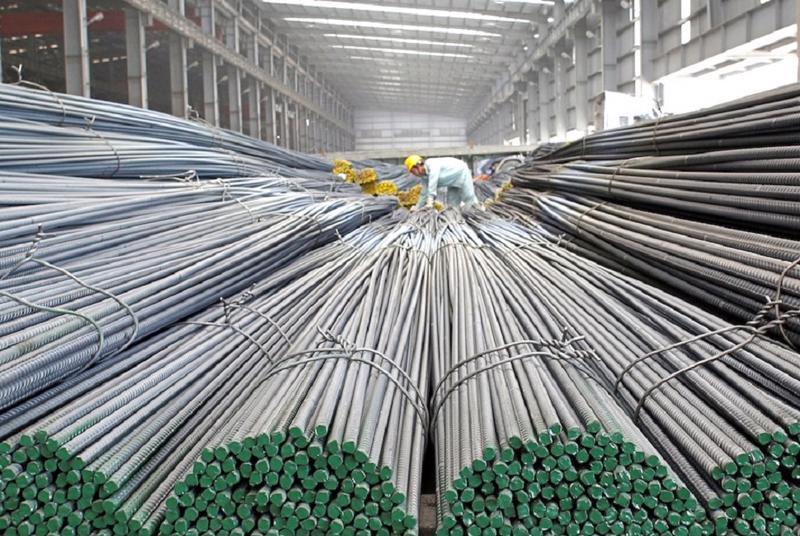 Việt Nam trở thành một trung tâm sản xuất quan trọng và thúc đẩy tăng trưởng thương mại đáng kể. Việt Nam trở thành một trung tâm sản xuất quan trọng và thúc đẩy tăng trưởng thương mại đáng kể.