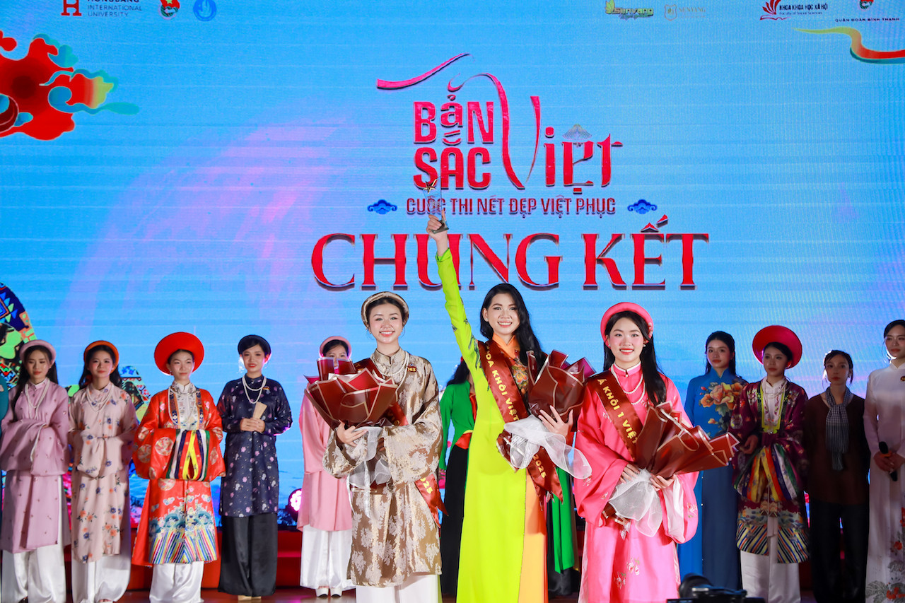 Top 3 chung cuộc. Top 3 chung cuộc.