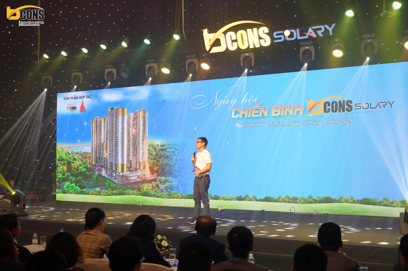 Ông Lê Như Thạch, Chủ tịch Hội đồng quản trị Tập đoàn Bcons giới thiệu về dự án Bcons Solary.