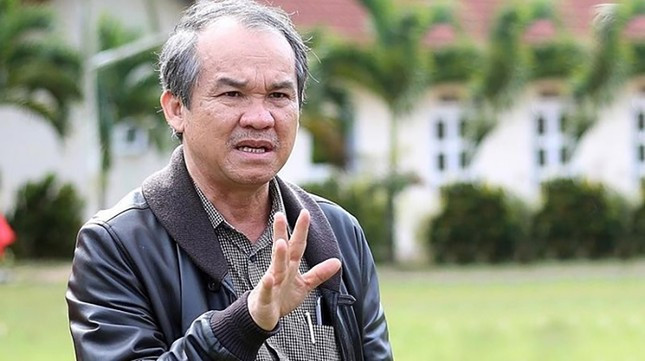 Bầu Đức tuyên bố nếu hoán đổi nợ, HAG sẽ giảm ngay 4.000 tỷ đồng nợ vay. Bầu Đức tuyên bố nếu hoán đổi nợ, HAG sẽ giảm ngay 4.000 tỷ đồng nợ vay.