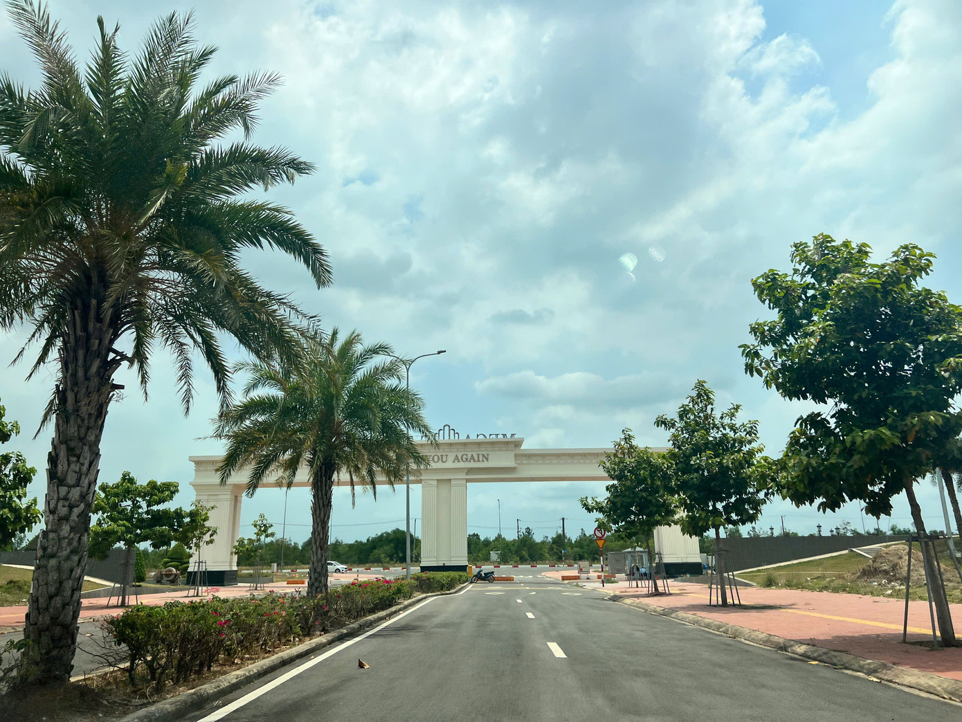 VARS cảnh báo, nhà đầu tư cần hết sức cẩn trọng trước cơn sốt ảo. VARS cảnh báo, nhà đầu tư cần hết sức cẩn trọng trước cơn sốt ảo.