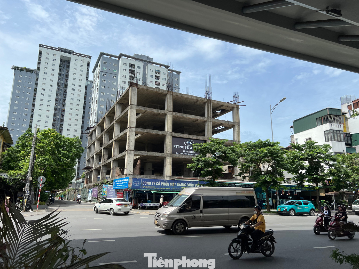 Theo tìm hiểu, dự án có quy mô 2 tòa chung cư và 1 tòa văn phòng cho thuê. Tuy nhiên, ghi nhận ở thời điểm hiện tại, dự án mới có 2 tòa chung cư cao 19-25 tầng, với khoảng 400 căn hộ đã được hoàn thiện và có cư dân về ở ổn định.