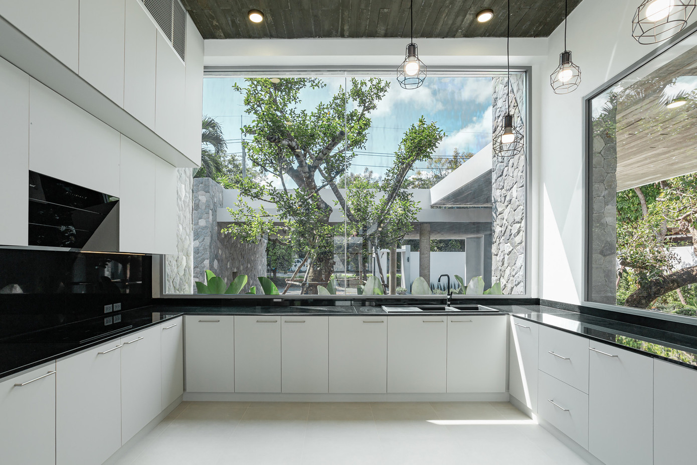 Với mẫu nhà một tầng hai gian này, gia chủ như được tự “chữa lành” trong chính không gian sống của mình.