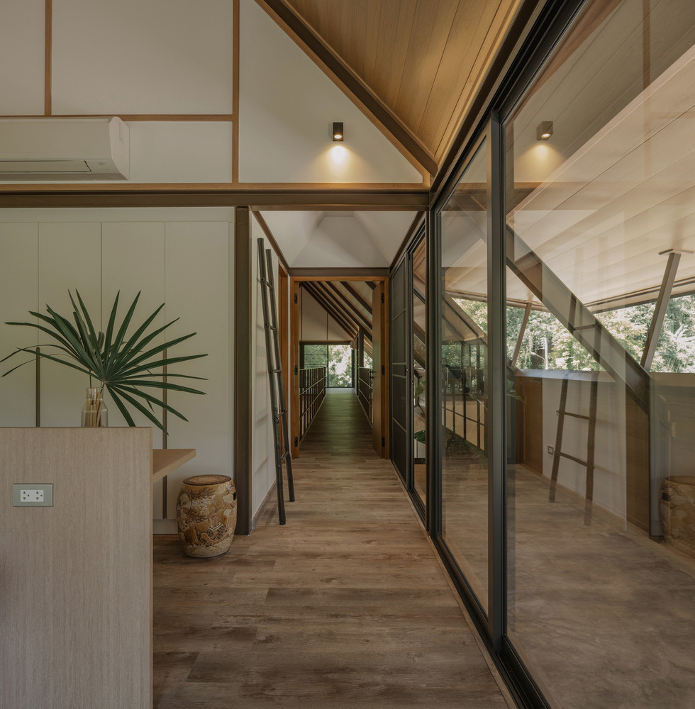 Những chậu cây xanh làm tăng thêm bầu không khí thoáng mát, thúc đẩy mối liên hệ sâu sắc hơn với thiên nhiên. Những chậu cây xanh làm tăng thêm bầu không khí thoáng mát, thúc đẩy mối liên hệ sâu sắc hơn với thiên nhiên.