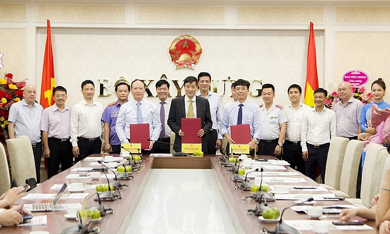 Báo Xây dựng, Báo Bảo vệ Pháp luật và Báo Thanh tra ký kết Biên bản ghi nhớ.