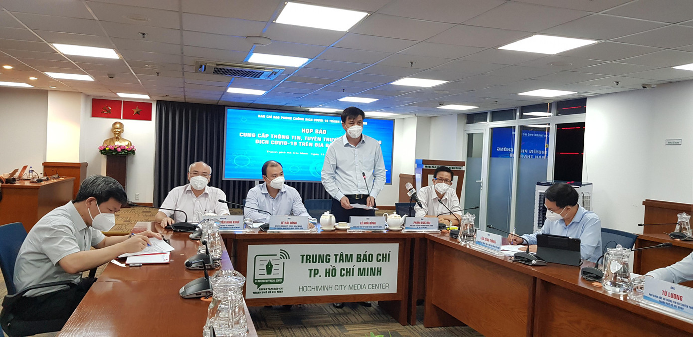 Buổi họp báo thông tin về tình hình hoạt động của TPHCM sau ngày 15/9 diễn ra vào tối nay- ảnh Vân Sơn Buổi họp báo thông tin về tình hình hoạt động của TPHCM sau ngày 15/9 diễn ra vào tối nay- ảnh Vân Sơn