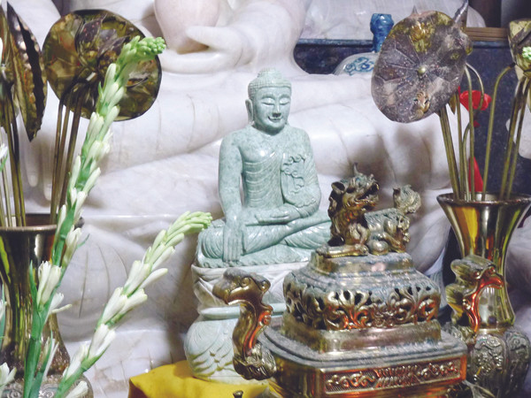 Tượng Phật ngọc do Thủ tướng tặng chùa Trường Sa lớn. Ảnh: Gia Khánh abc