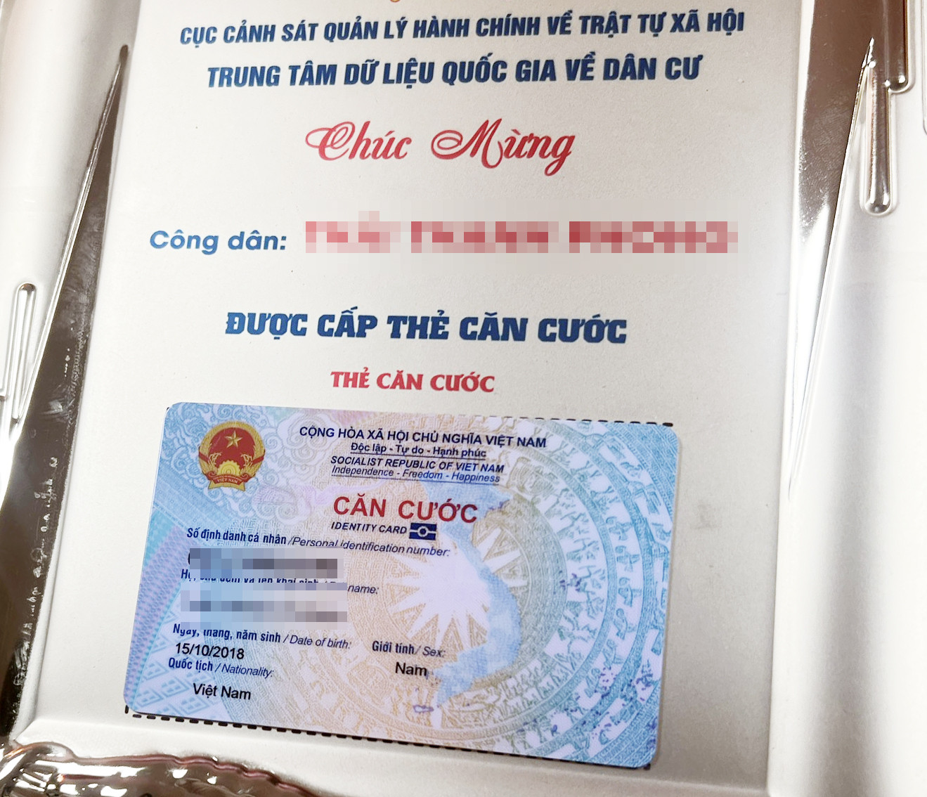Mẫu thẻ căn cước và chứng nhận căn cước. Mẫu thẻ căn cước và chứng nhận căn cước.