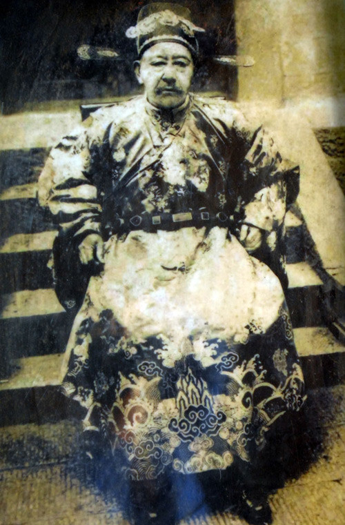 Chân dung ông Vương Chính Đức