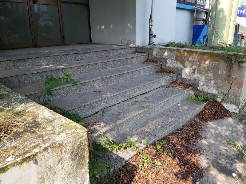 Trường đại học xây hàng chục tỷ đồng bỏ hoang nhiều năm ảnh 13