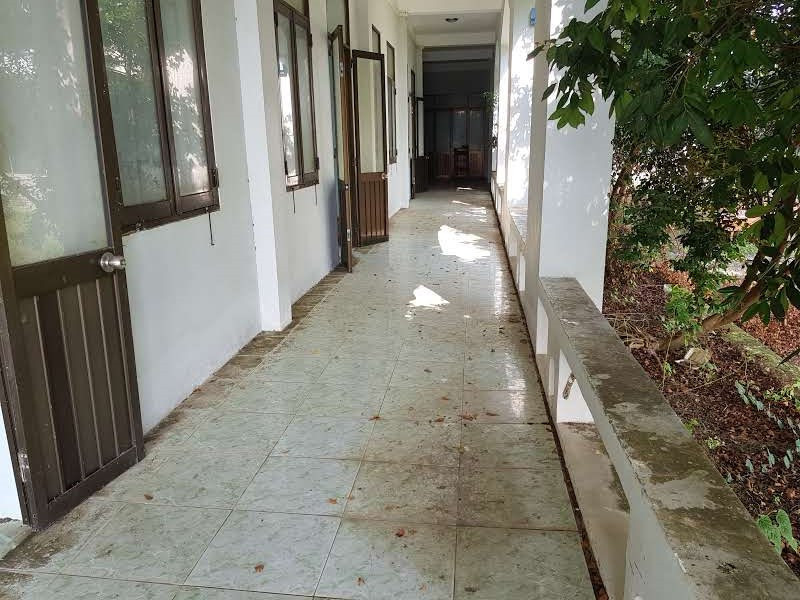 Trường đại học xây hàng chục tỷ đồng bỏ hoang nhiều năm ảnh 11