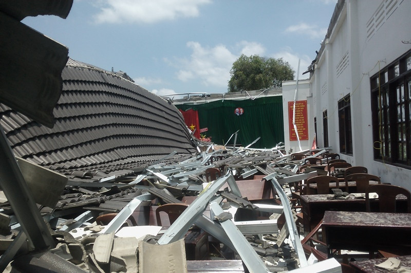 Hội trường 250 chỗ sập ngay trước giờ đại hội chi bộ cơ sở ảnh 1