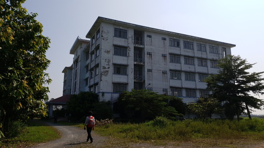 Trường đại học xây hàng chục tỷ đồng bỏ hoang nhiều năm ảnh 2