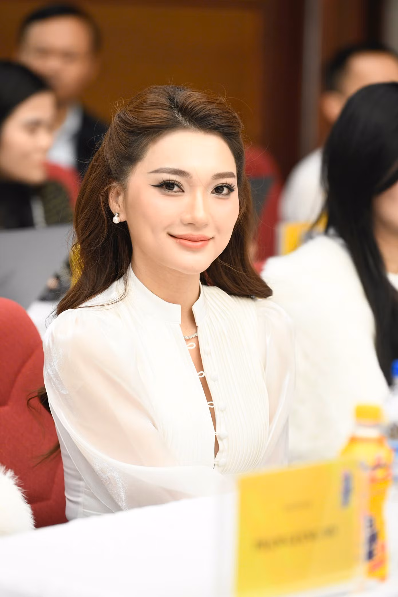 Ngọc Nữ cho rằng bản thân là người trẻ, có nhiều điều kiện để nỗ lực cũng như theo đuổi đam mê của mình, cô luôn cố gắng tận dụng tốt cơ hội, hoàn thiện bản thân, cống hiến và tạo nên những giá trị cho cuộc sống. “Với tinh thần đừng ngại mơ lớn, hành động nhỏ và kiên trì, tôi tin rằng mọi điều đều có thể thành hiện thực”, cô chia sẻ.