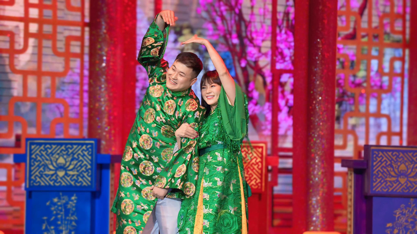 Cuộc thi Đường lên đỉnh Thiên cung, chế theo ý tưởng của chương trình Đường lên đỉnh Olympia bị chê dài dòng, thiếu hấp dẫn. Cuộc thi Đường lên đỉnh Thiên cung, chế theo ý tưởng của chương trình Đường lên đỉnh Olympia bị chê dài dòng, thiếu hấp dẫn.