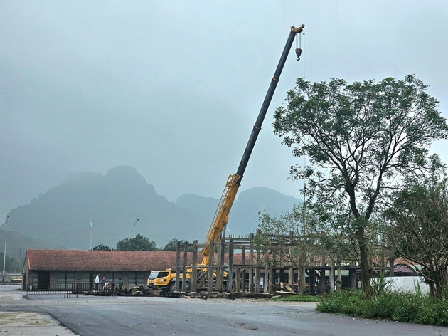 Khu vực bãi xe được xây dựng tỉ mỉ, kỳ công. Khu vực bãi xe được xây dựng tỉ mỉ, kỳ công.