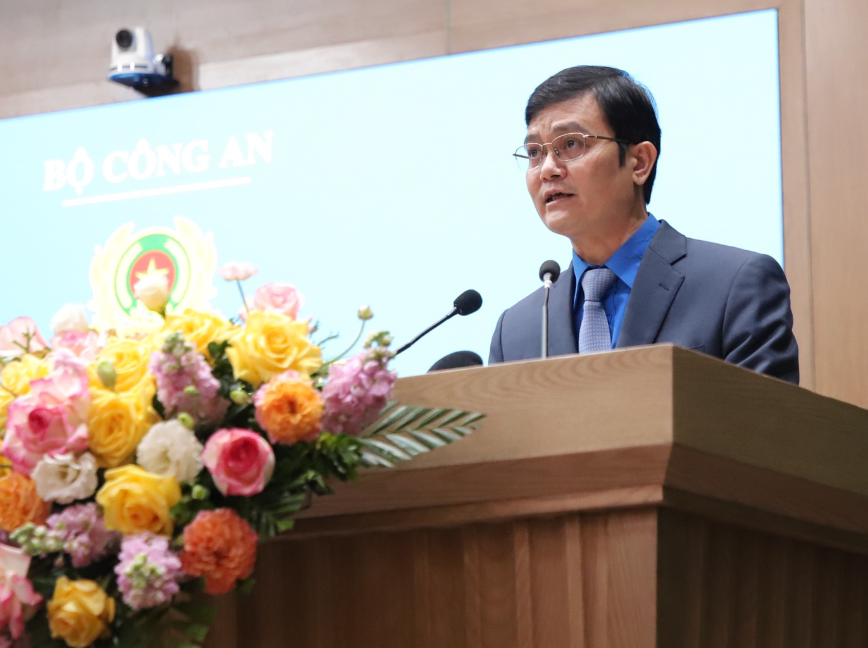 Anh Bùi Quang Huy - Bí thư thứ nhất Trung ương Đoàn TNCS Hồ Chí Minh phát biểu tại hội nghị. Ảnh: Phạm Nam