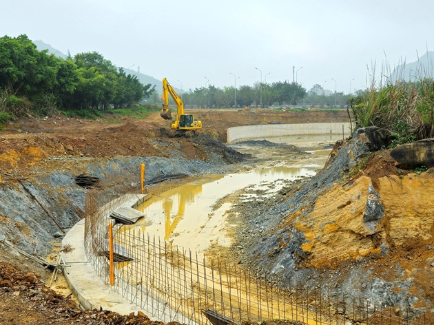 Nhiều hạng mục được cải tạo nhằm phục vụ du khách và nhân dân. Nhiều hạng mục được cải tạo nhằm phục vụ du khách và nhân dân.