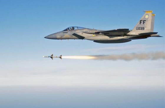 Chiêm ngưỡng tiêm kích F-15 phô trương sức mạnh ảnh 4