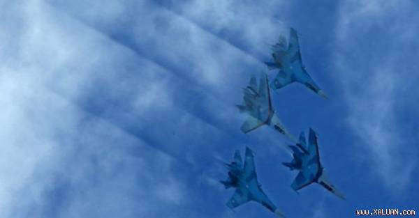 Trung Quốc đã mua của Nga hai lô hàng, mỗi lô 24 chiếc SU-27 hồi thập niên 1990.