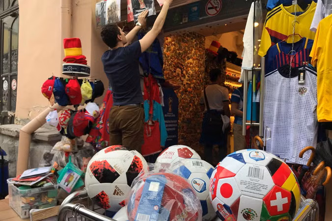 World Cup 'Made in China' ảnh 1