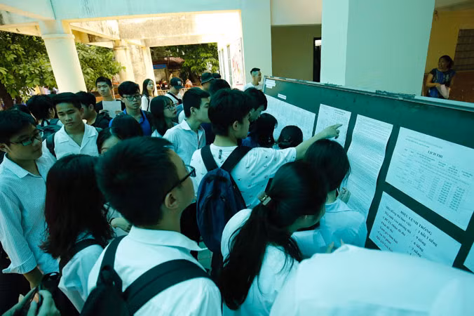 Nghiêm túc nhưng không căng thẳng ảnh 1
