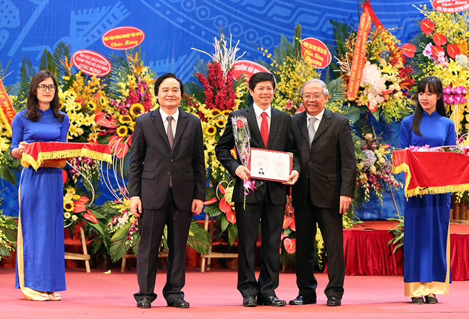 41 ứng viên không đủ điều kiện xem xét GS. PGS ảnh 2 41 ứng viên không đủ điều kiện xem xét GS. PGS ảnh 2