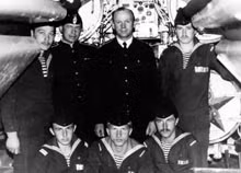 Thuyền trưởng Medvedev và kíp thủy thủ của mình