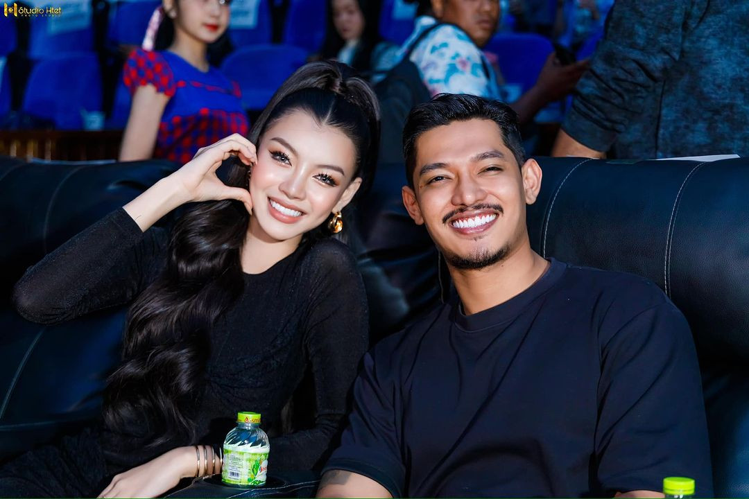 Thae Su Nyein và Htoo Ant Lwin - giám đốc quốc gia Miss Grand Myanmar tham gia sự kiện hôm 3/11. Thae Su Nyein và Htoo Ant Lwin - giám đốc quốc gia Miss Grand Myanmar tham gia sự kiện hôm 3/11.