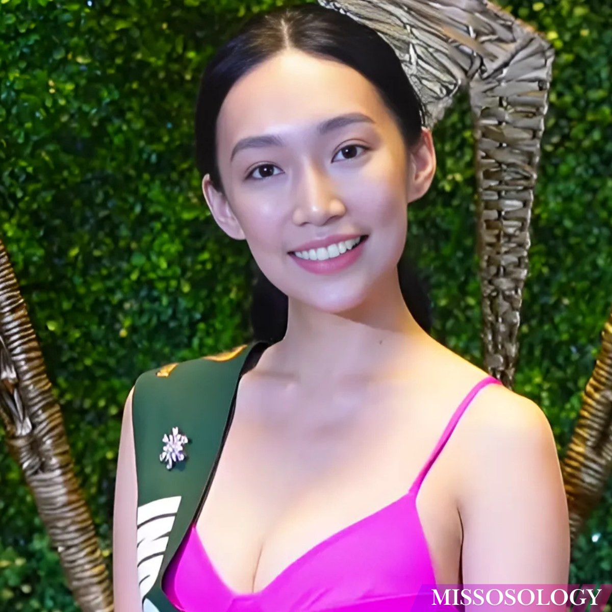 Những ngày qua, các thí sinh tham gia hoạt động bên lề, từ thiện nhưng không thu hút được sự chú ý của khán giả, truyền thông. Trang chủ cuộc thi liên tục cập nhật hoạt động của thí sinh nhưng lượng tương tác kém.