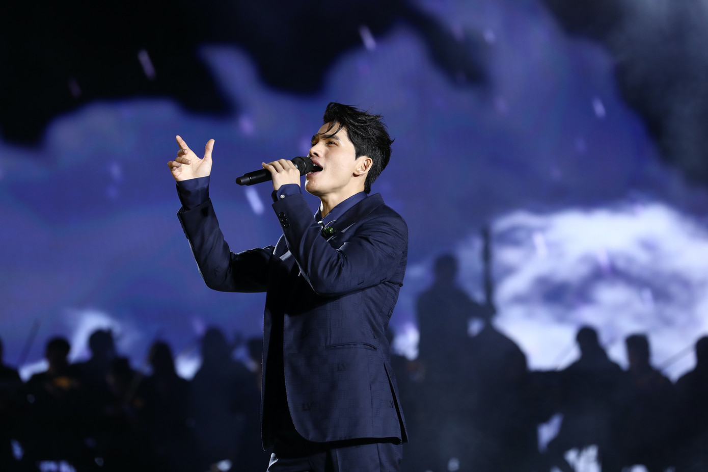 Đêm nhạc là nơi Quốc Thiên thể hiện trọn vẹn câu chuyện hành trình của mình, nơi những giấc mơ được nối dài cùng khát khao cống hiến, chinh phục khán giả trong nhiều năm. Khởi đầu thuận lợi với ngôi vị quán quân Vietnam Idol nhưng phải mất hơn một thập kỷ, Quốc Thiên mới tạo được dấu ấn và chỗ đứng trong nghề.