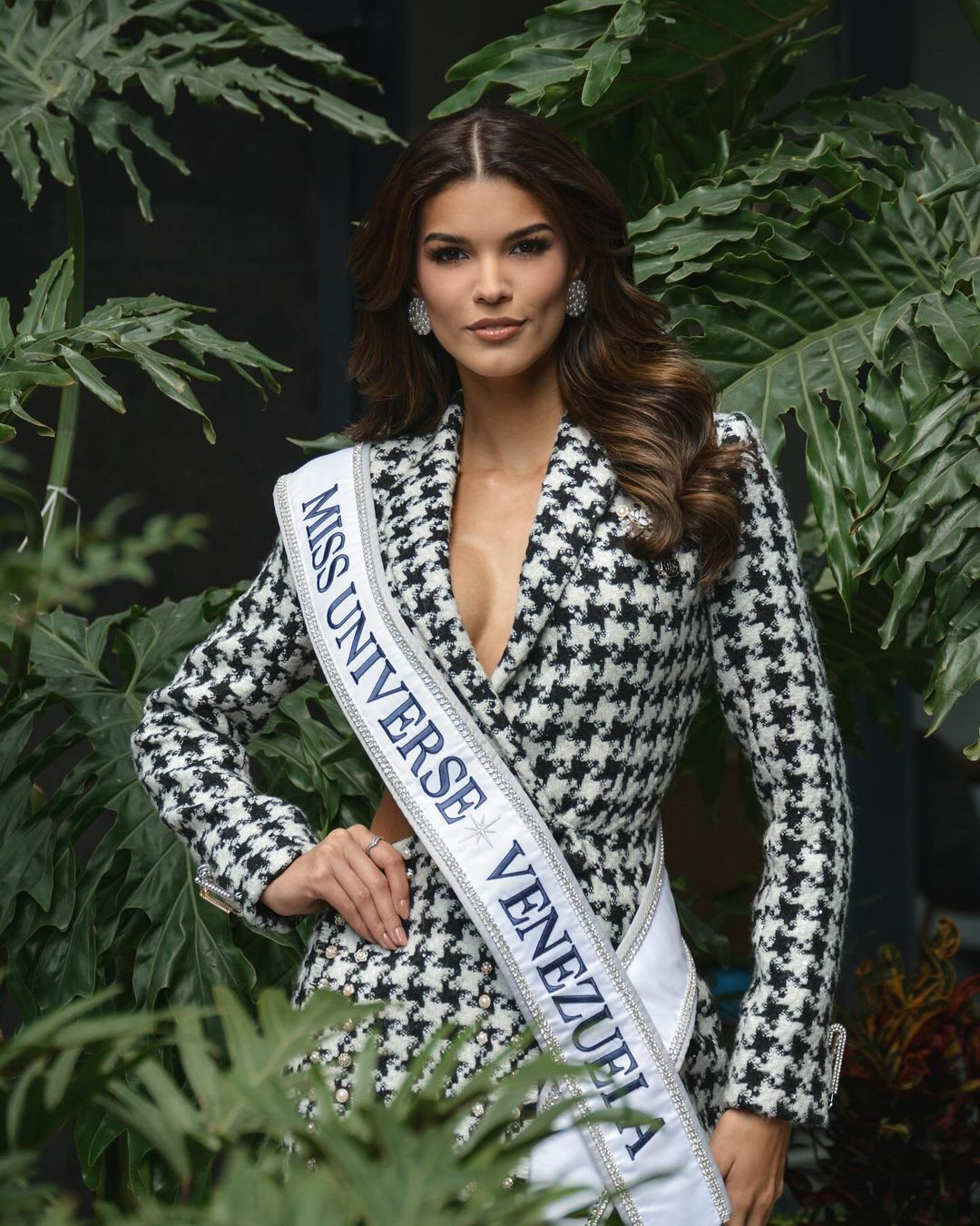 Ileana Marquez Pedroza năm nay 27 tuổi, có chiều cao 1,77 m và thân hình săn chắc, nóng bỏng. Hiện cô là người mẫu chuyên nghiệp ở quê nhà.