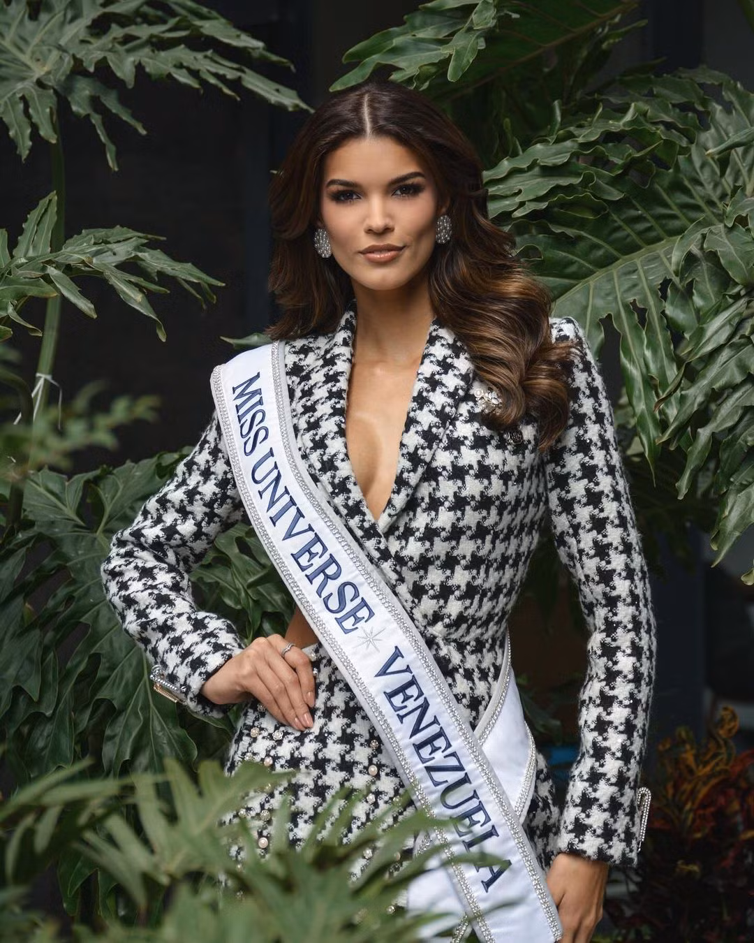 Ileana Marquez Pedroza năm nay 27 tuổi, có chiều cao 1,77 m và thân hình săn chắc, nóng bỏng. Hiện cô là người mẫu chuyên nghiệp ở quê nhà.