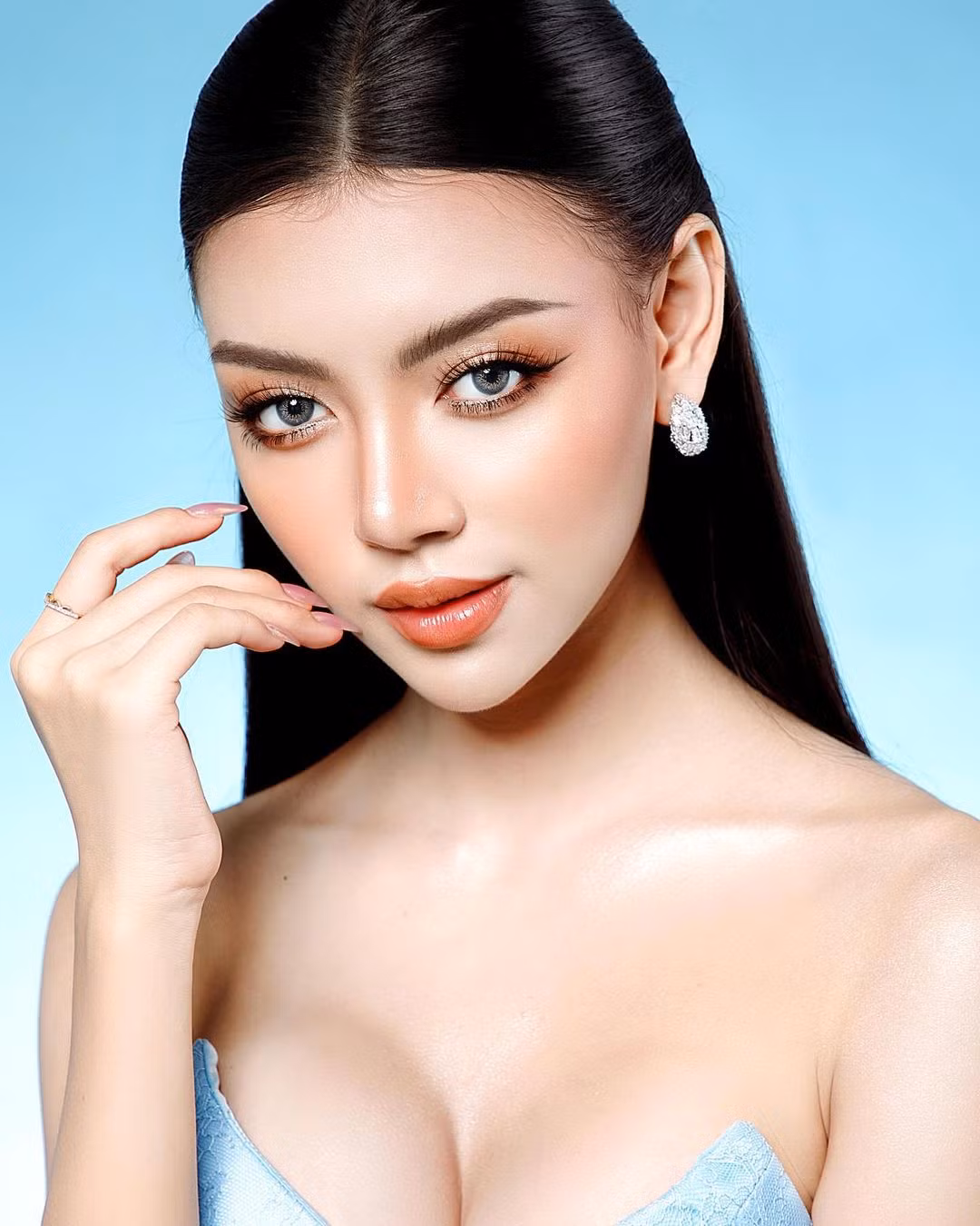 Hình ảnh mới của Thae Su Nyein.