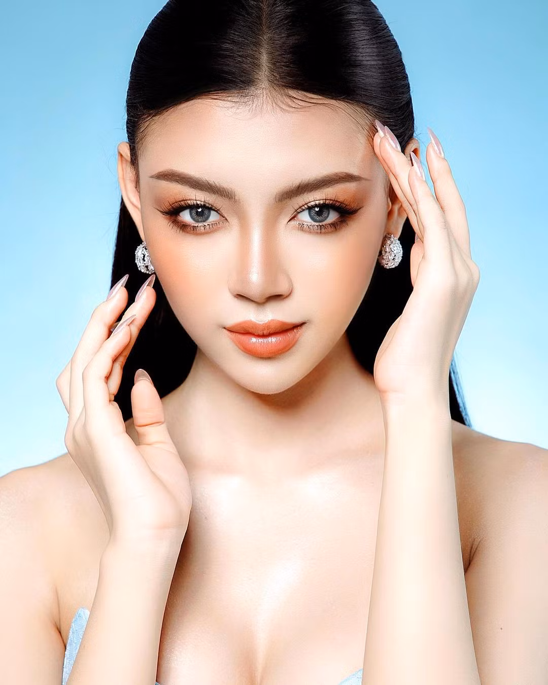 Hình ảnh mới của Thae Su Nyein.